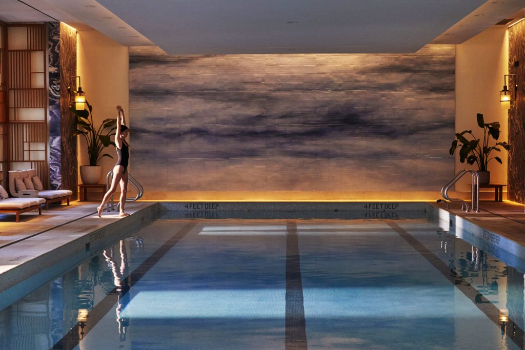 Four Seasons New York Downtown pool